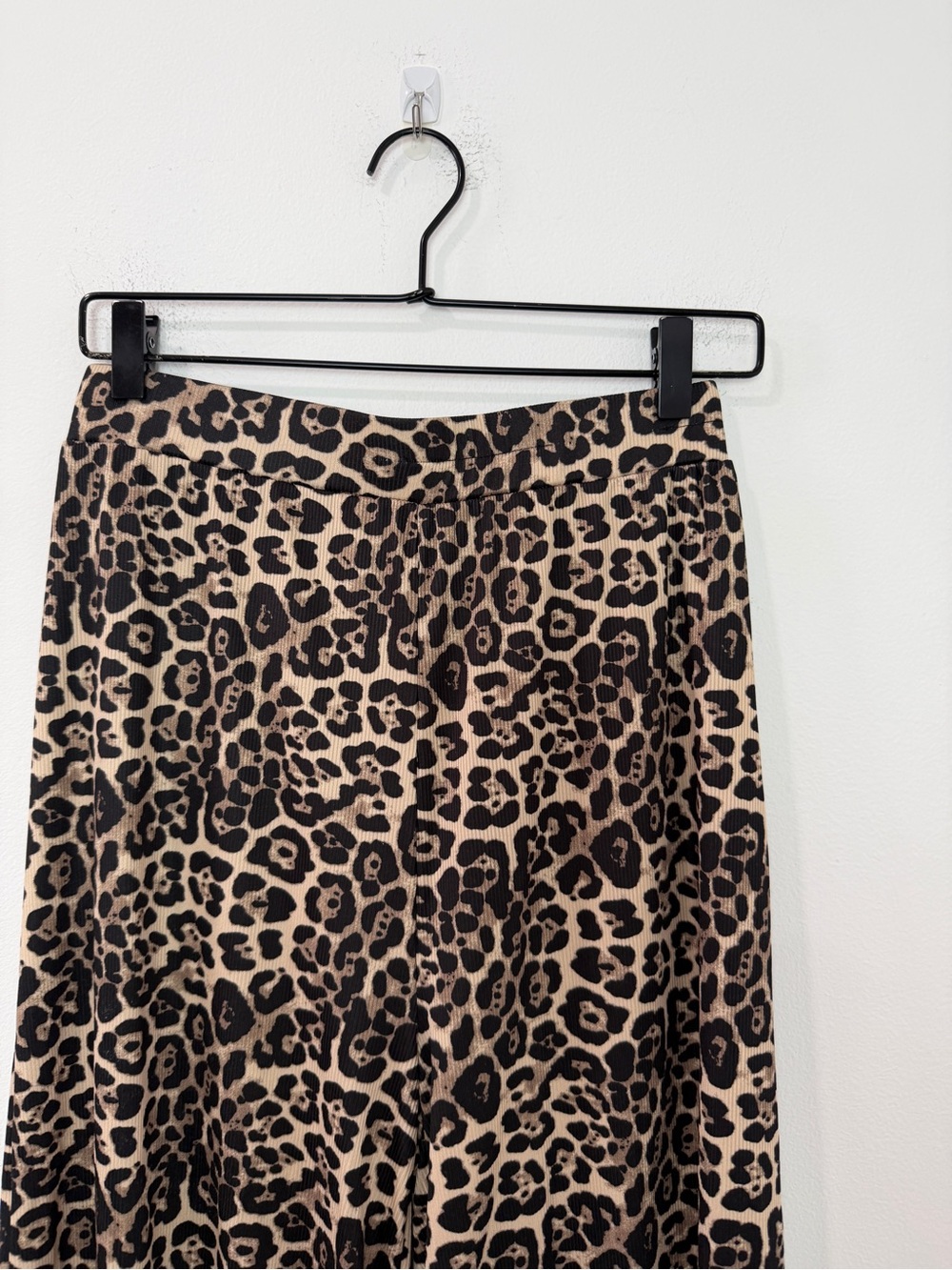 Wknd Chasers My Reputation Leopard Pants Wide Leg Size Large - Picture 5 of 10